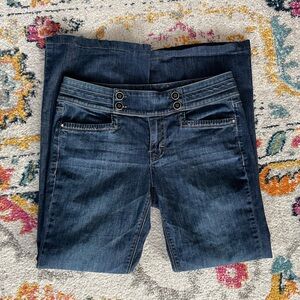 White House Black Market Blanc Jeans Flare 8 R Stretch Trouser Double Button